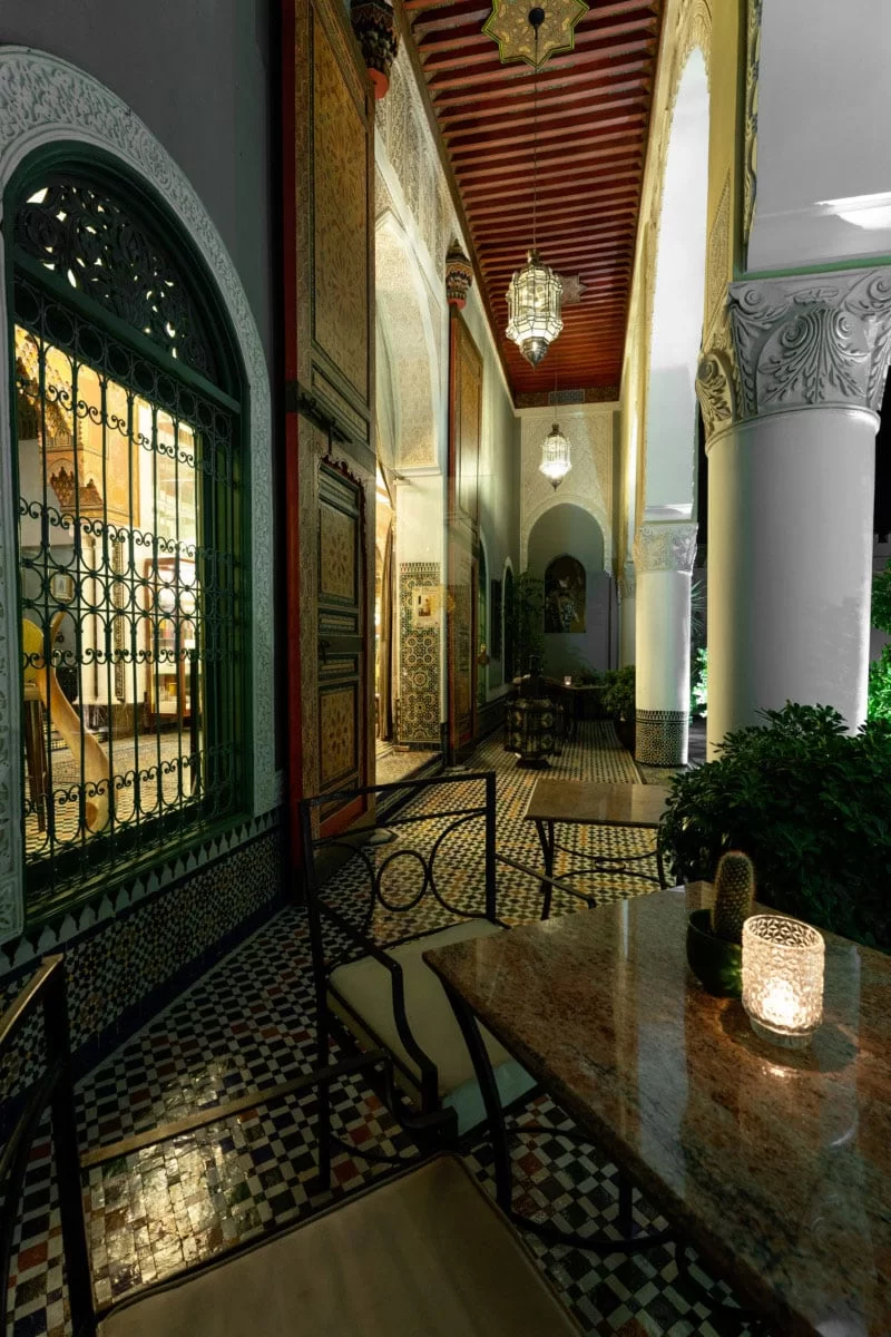 Grand Patio & Pool tea room
